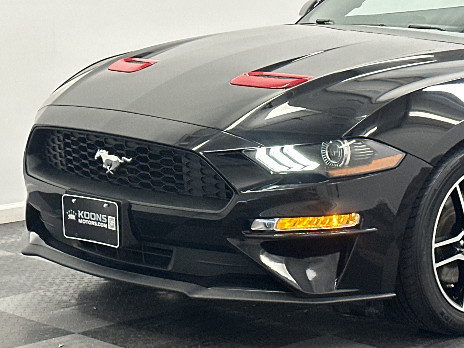 Used 2021 Ford Mustang Premium video 2
