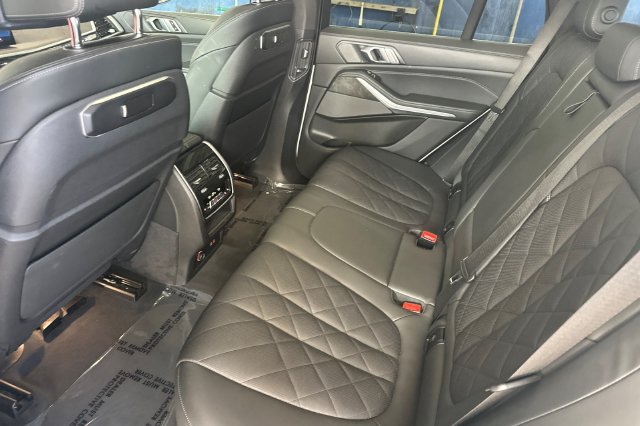 Used 2024 BMW X5 xDrive40i AWD/4WD image 14