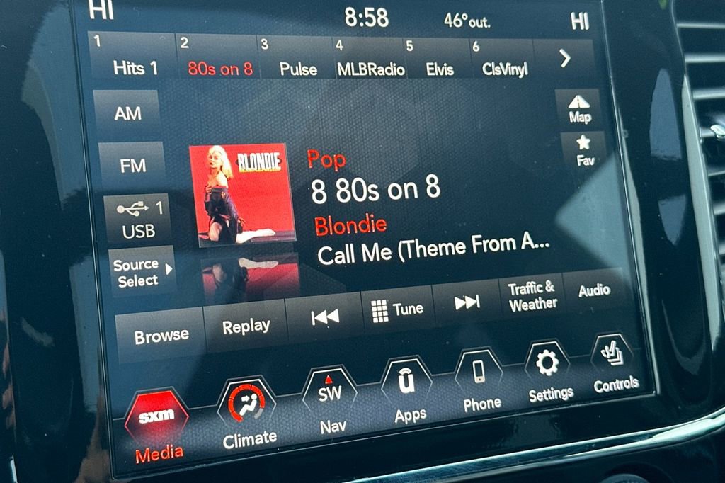 Used 2021 Jeep Grand Cherokee Limited w/ Luxury Group II image 18