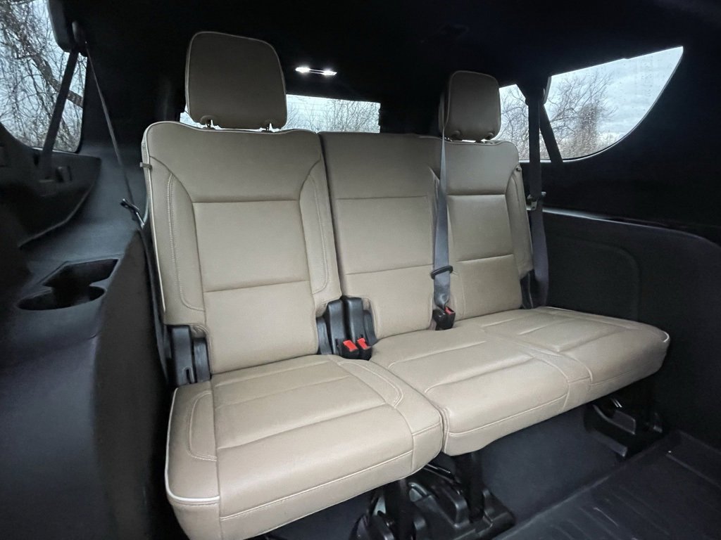 Certified 2021 Chevrolet Suburban Premier w/ Premium Package image 21