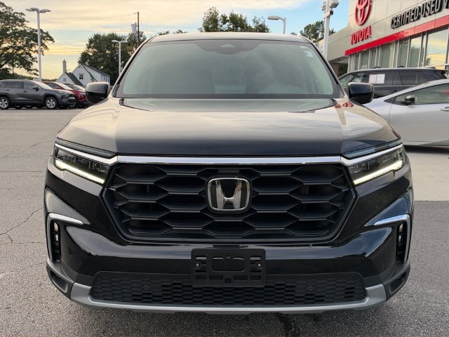 Used 2025 Honda Pilot EX-L image 10
