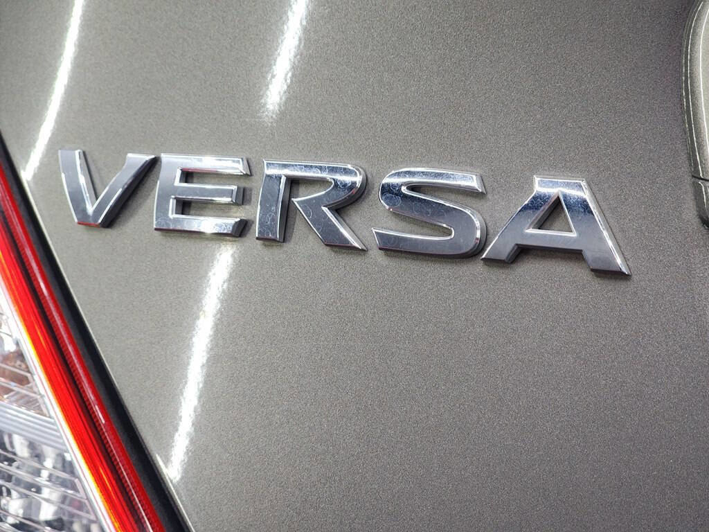Used 2017 Nissan Versa SV FWD image 19