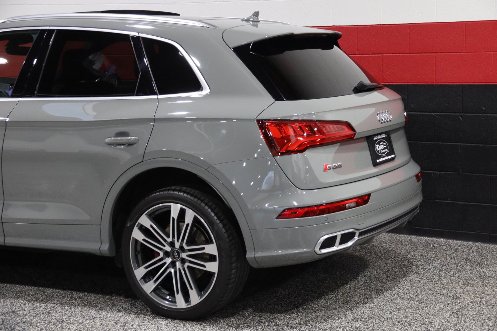 Used 2020 Audi SQ5 Premium Plus image 25