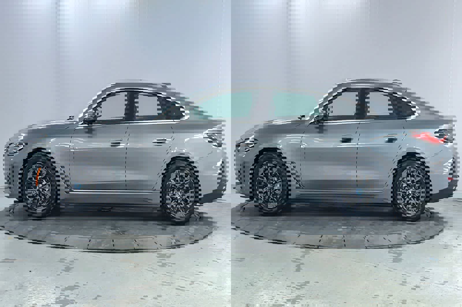 Used 2023 BMW i4 eDrive35 w/ Premium Package image 5