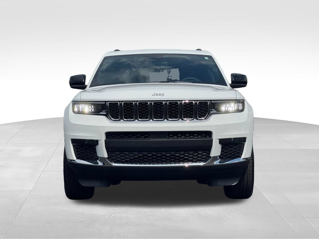 New 2026 Jeep Grand Cherokee L 4WD image 2