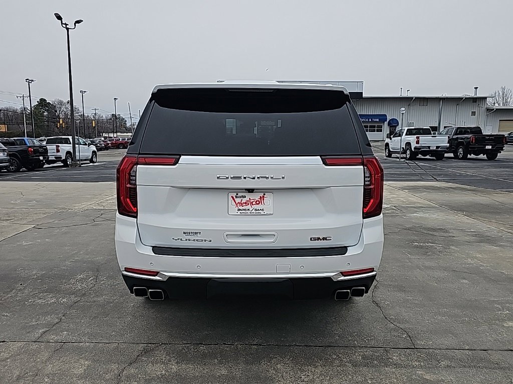 Used 2025 GMC Yukon XL Denali image 5