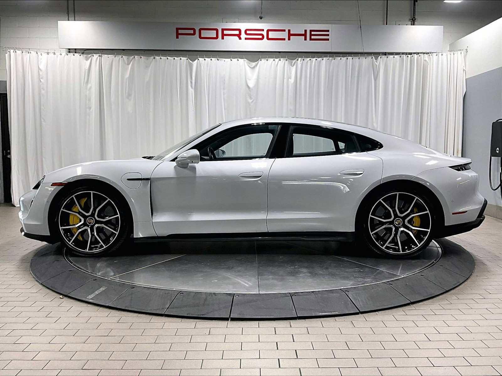 Used 2022 Porsche Taycan Turbo S image 2