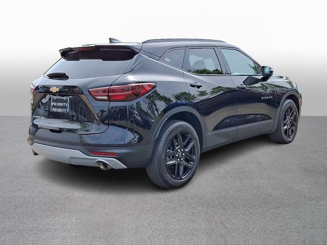 Used 2023 Chevrolet Blazer LT AWD/4WD image 4
