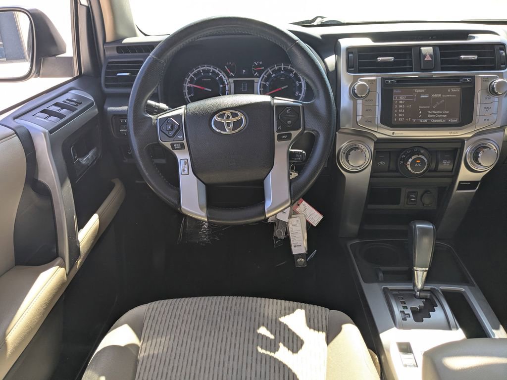 Used 2015 Toyota 4Runner SR5 image 3