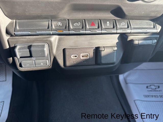 Used 2021 GMC Sierra 1500 4x4 Crew Cab w/ Sierra Value Package image 26