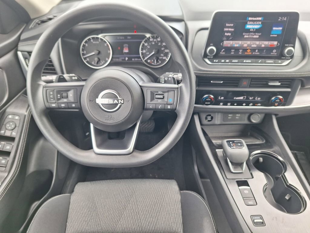 Used 2024 Nissan Rogue SV FWD image 22