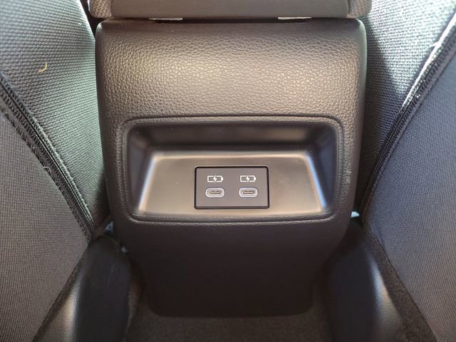 Used 2025 Toyota Corolla LE image 14