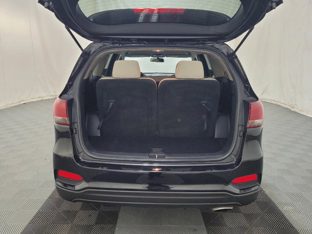 Used 2020 Kia Sorento LX FWD image 29