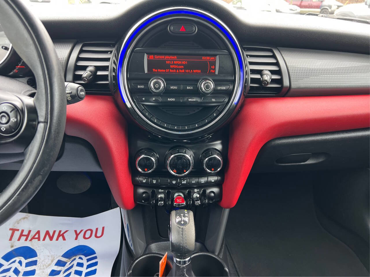 Used 2015 MINI Cooper 2-Door Hardtop image 14