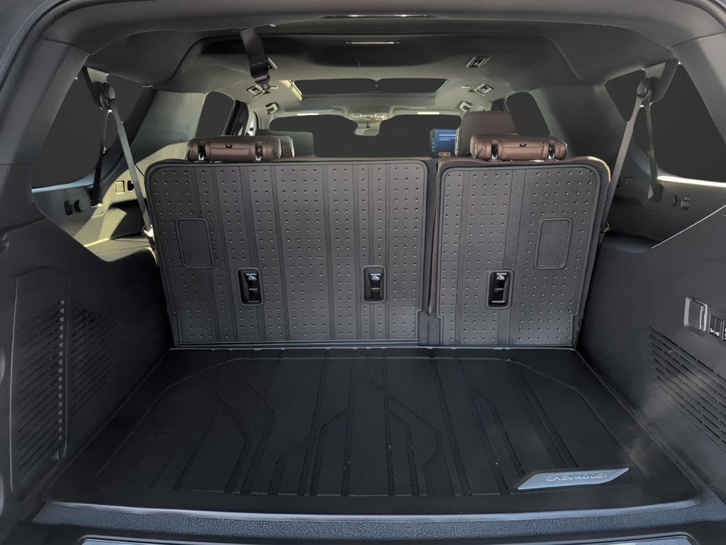 New 2026 Chevrolet Suburban High Country image 27