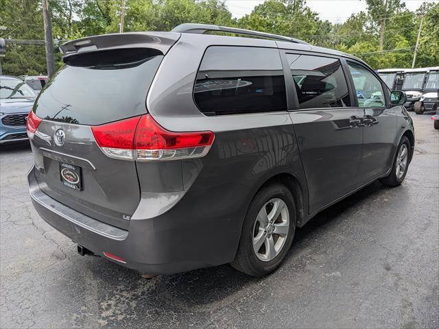 Used 2011 Toyota Sienna LE w/ Towing Pkg FWD image 5