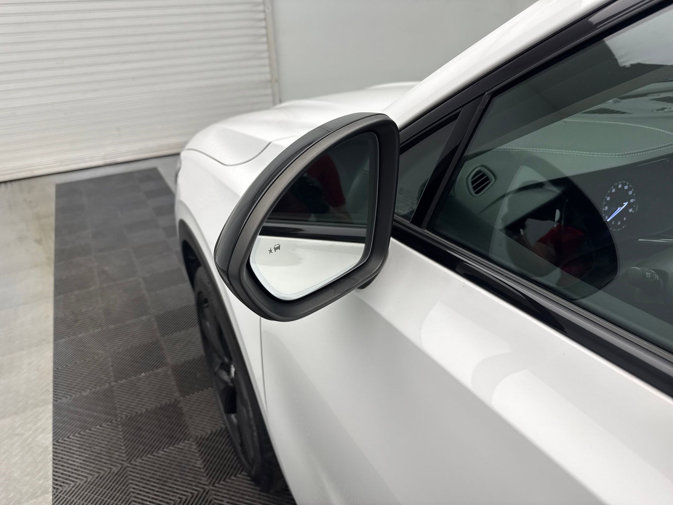 Certified 2022 Buick Envision Essence w/ Sport Touring Package image 29