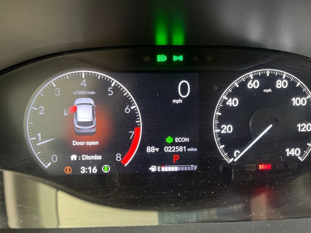 Certified 2024 Honda HR-V LX image 28