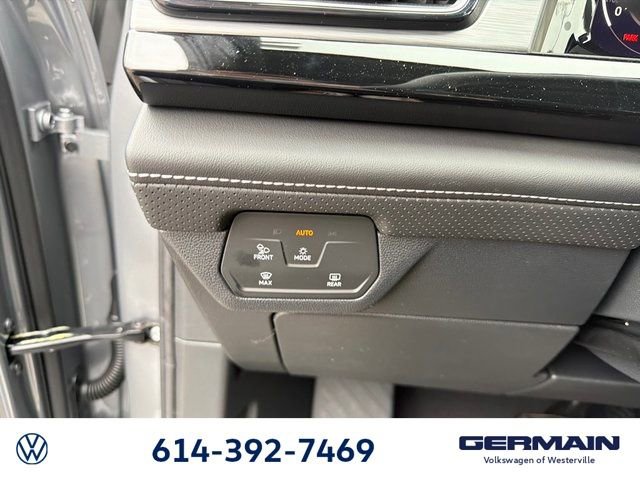 New 2026 Volkswagen Atlas Cross Sport SE image 24