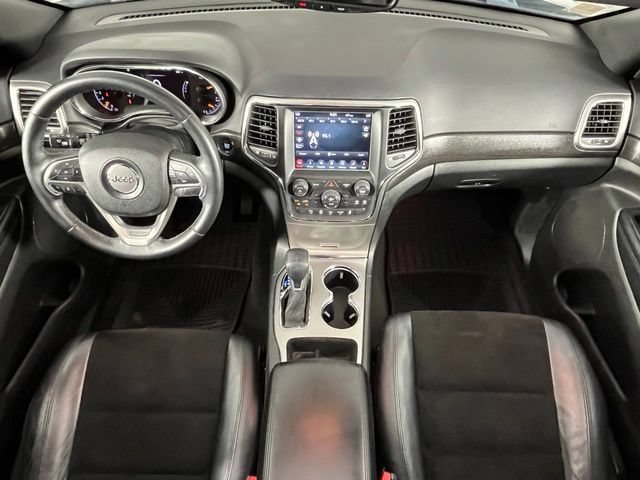 Used 2018 Jeep Grand Cherokee Altitude AWD/4WD image 9