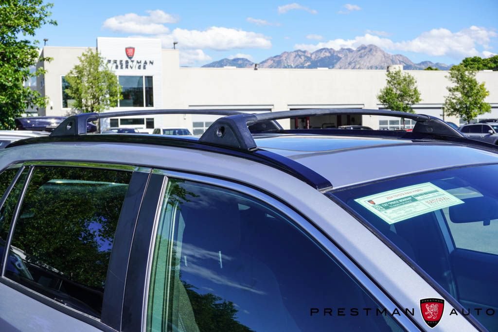 Used 2024 Toyota RAV4 SE w/ Convenience Package AWD/4WD image 4