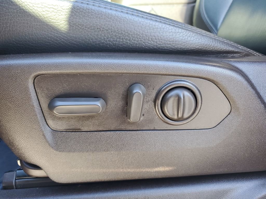 Used 2022 GMC Sierra 2500 Denali w/ Denali Ultimate Package image 25