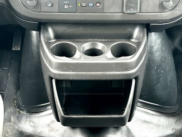 Used 2022 GMC Savana 3500 Extended w/ Driver Convenience Package image 19
