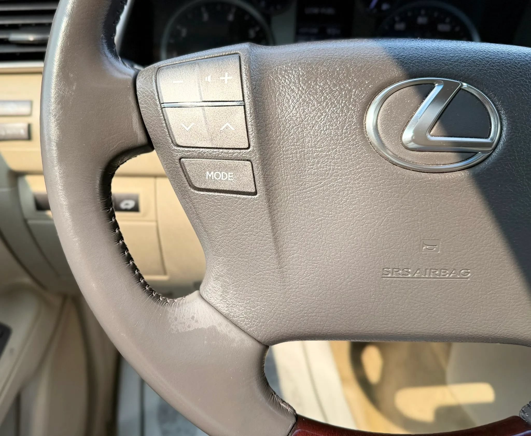 Used 2013 Lexus LX 570 4WD image 14