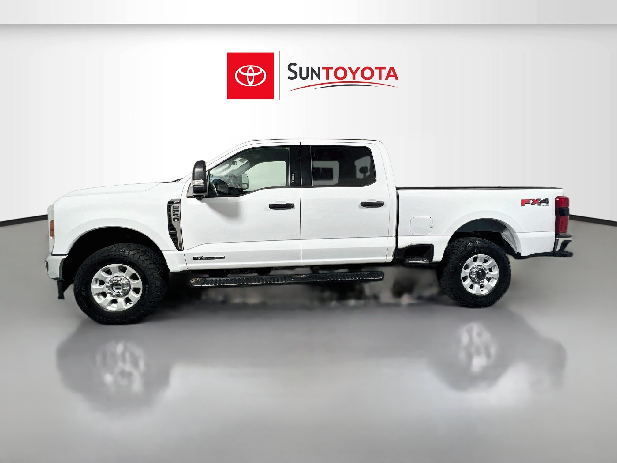 Used 2024 Ford F250 XLT w/ 360-Degree Camera Package AWD/4WD image 7