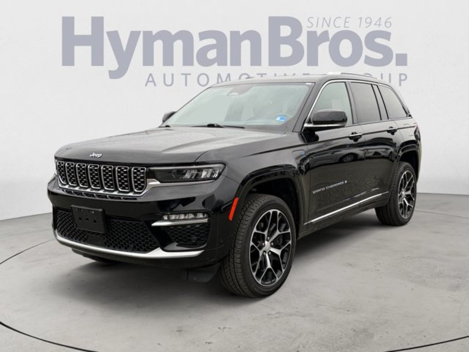 Used 2022 Jeep Grand Cherokee Summit AWD/4WD image 7
