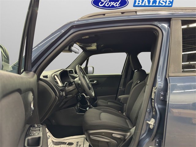 Used 2021 Jeep Renegade Latitude image 31