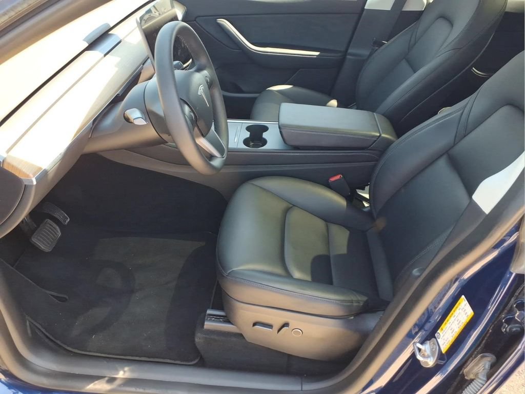Used 2022 Tesla Model Y Long Range AWD/4WD image 11