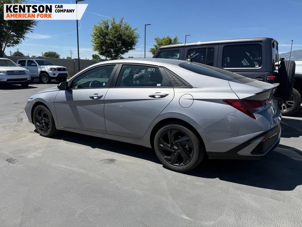 Used 2026 Hyundai Elantra Sport FWD image 2
