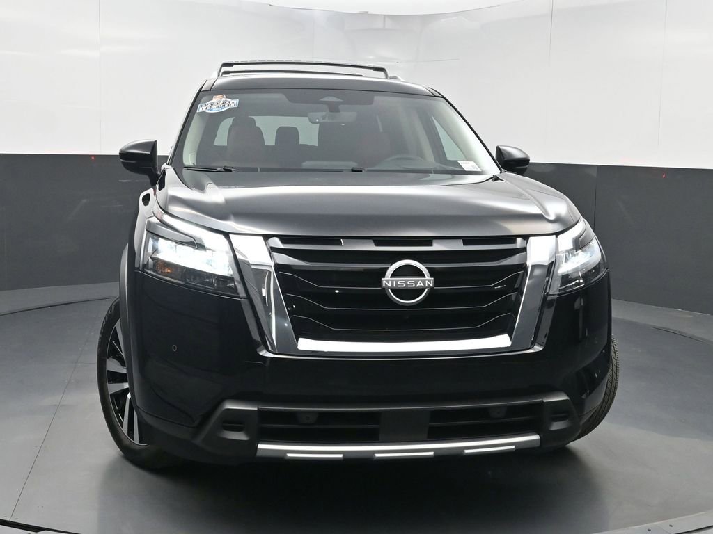 Used 2025 Nissan Pathfinder Platinum w/ Cargo Package FWD image 45