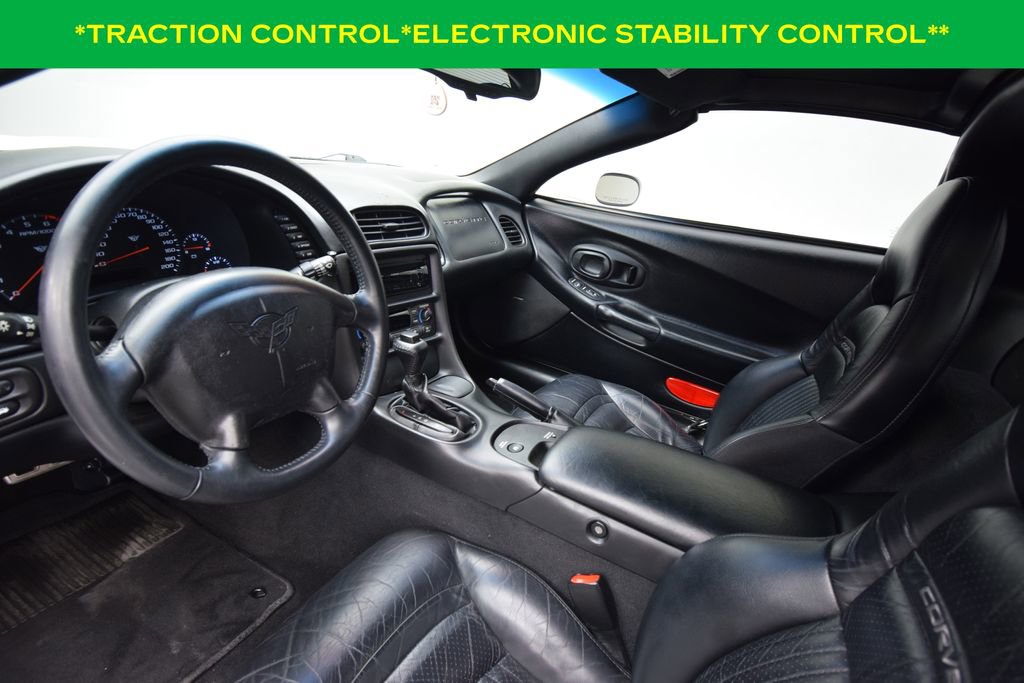 Used 2004 Chevrolet Corvette Coupe image 8