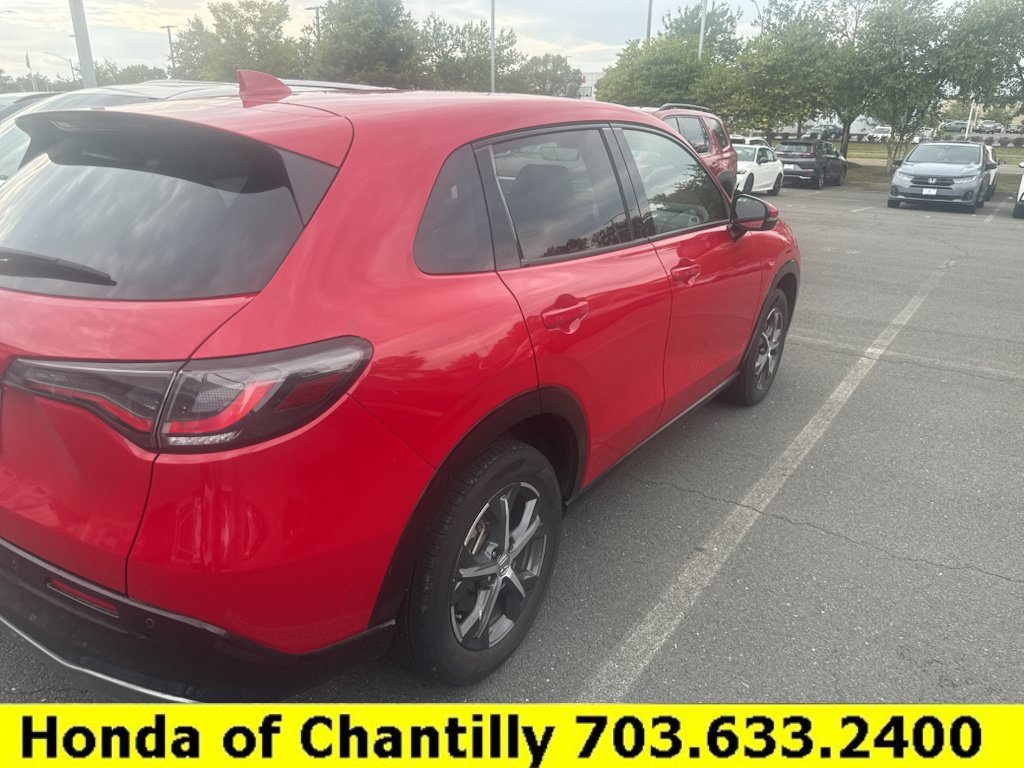 Used 2025 Honda HR-V EX-L image 4