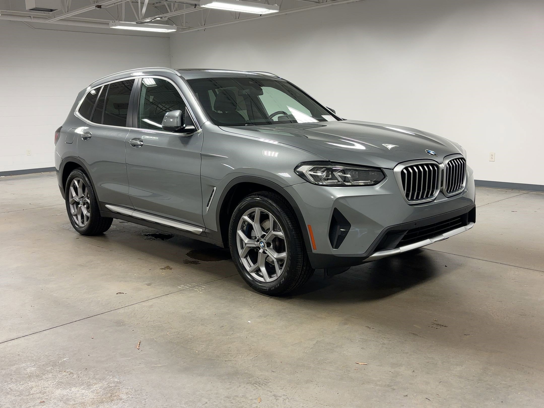 Used 2024 BMW X3 sDrive30i image 6