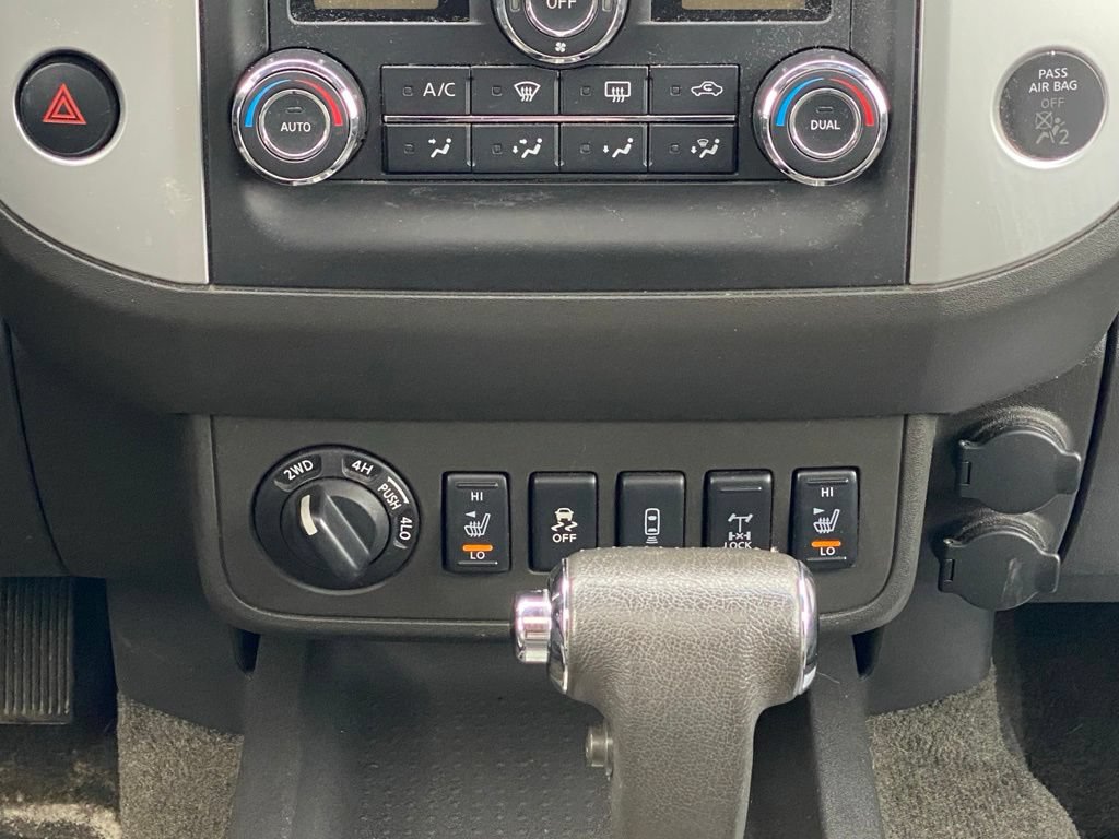 Used 2013 Nissan Frontier PRO-4X AWD/4WD image 23