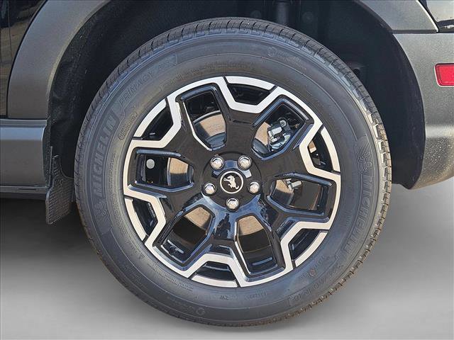 New 2025 Ford Bronco Sport Outer Banks image 10