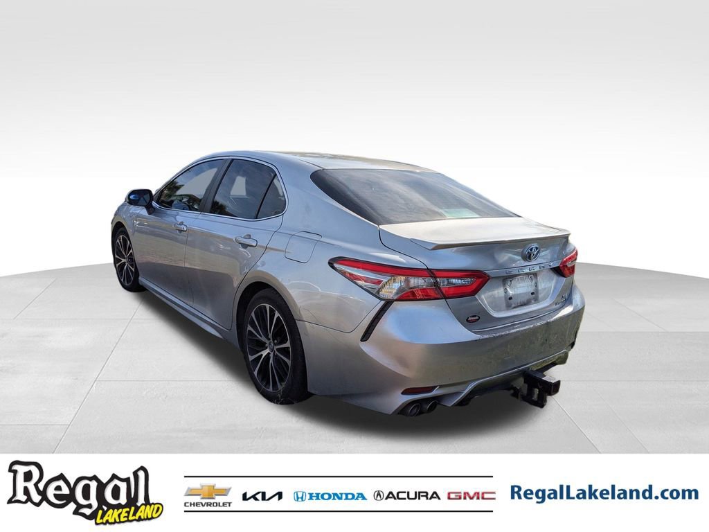 Used 2018 Toyota Camry SE image 8