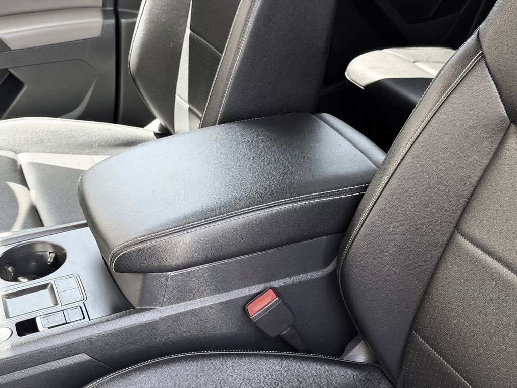 Used 2023 Volkswagen Atlas SE FWD image 26