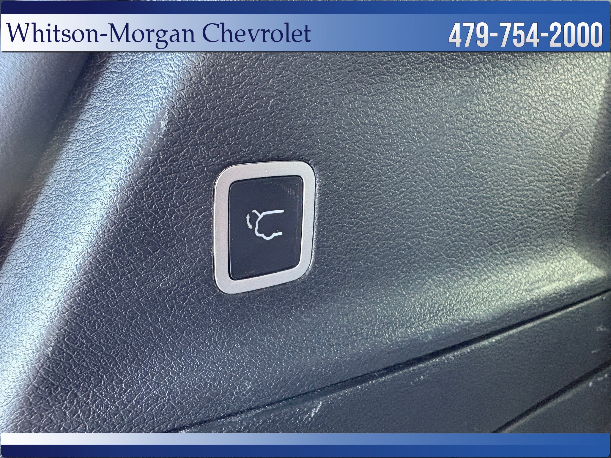 Used 2024 Chrysler Pacifica Premium FWD image 39
