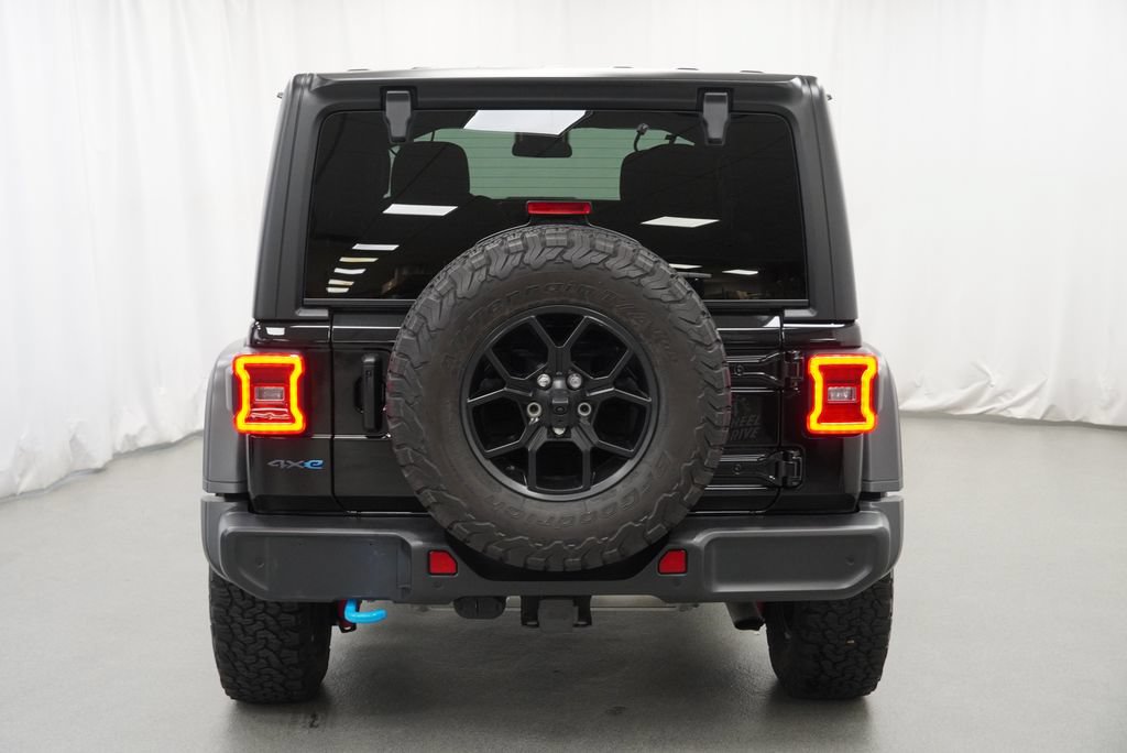 Used 2024 Jeep Wrangler Unlimited AWD/4WD image 12