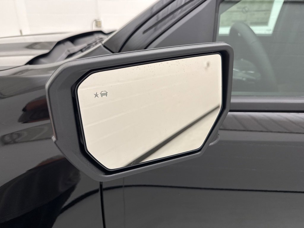 New 2025 GMC Canyon Elevation w/ Technology Package image 9