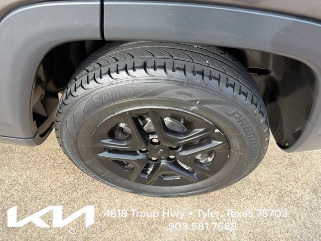 Used 2018 Jeep Compass Sport w/ Tech Group FWD image 6