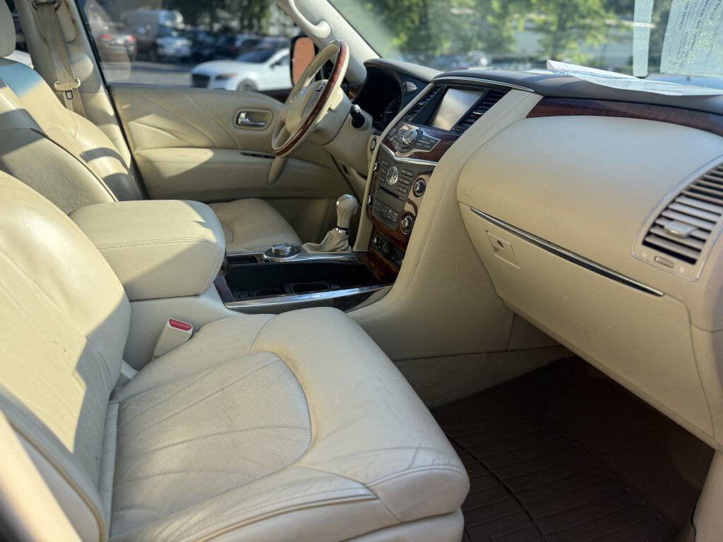 Used 2015 INFINITI QX80 4WD w/ Deluxe Technology Package image 13