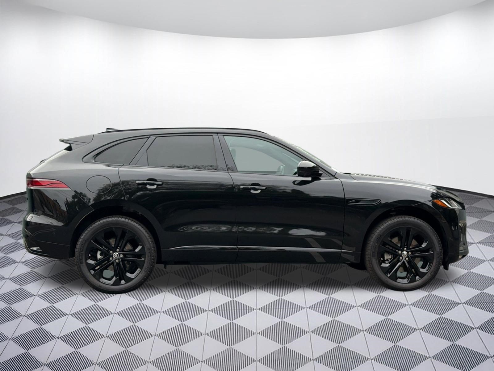 New 2026 Jaguar F-PACE R-Dynamic S AWD/4WD image 8