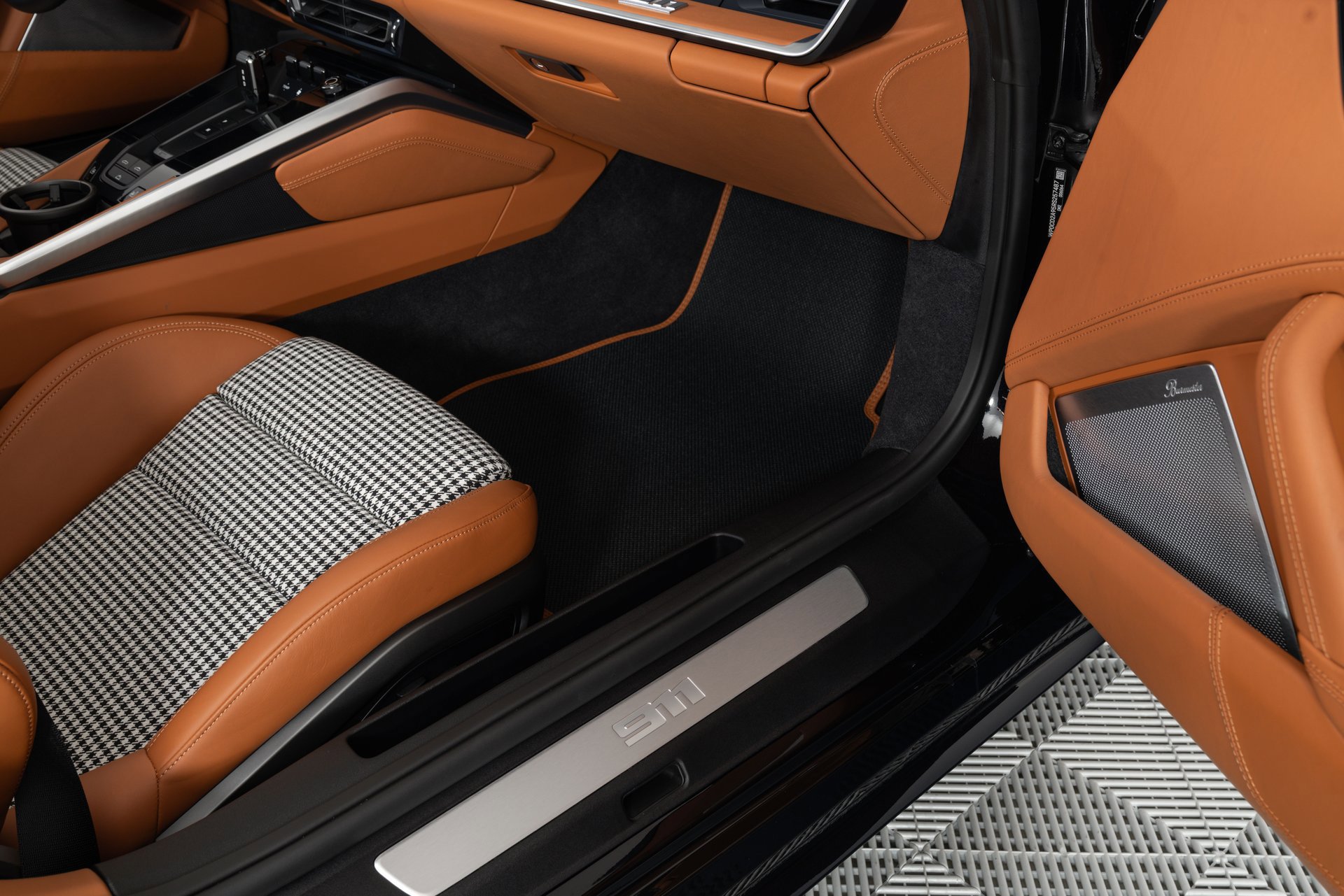 Used 2024 Porsche 911 Turbo image 18