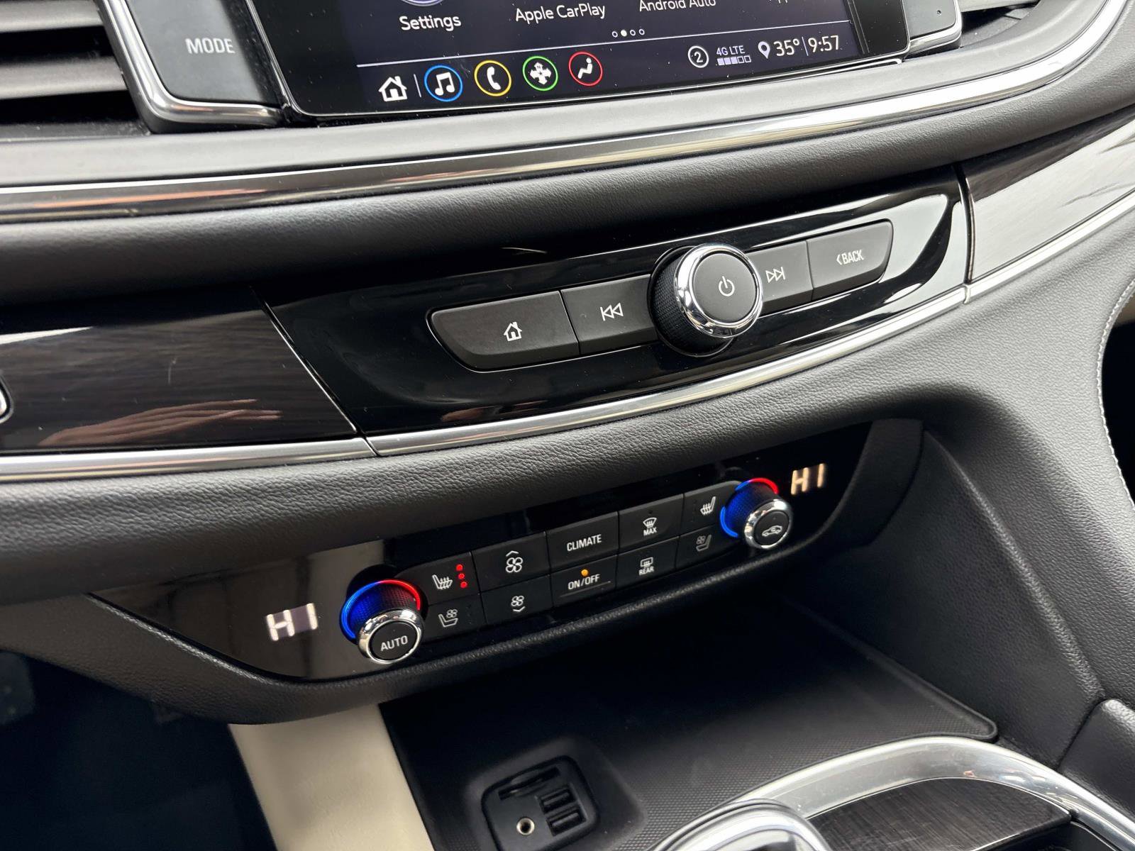 Used 2020 Buick Enclave Premium w/ LPO, Luxury Package image 23