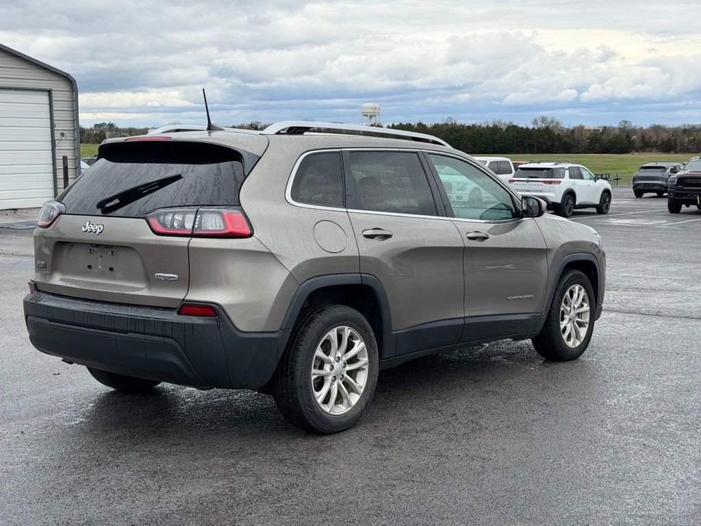 Used 2019 Jeep Cherokee Latitude w/ Popular Appearance Group image 6